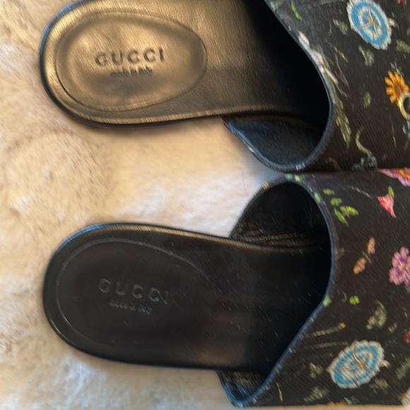 Gucci Sandles - Picture 2 of 3